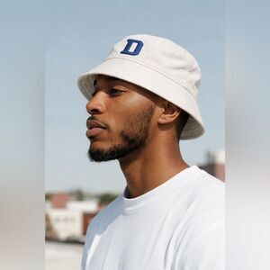 NWT NIKE White NCAA DUKE University Blue Devils Core Bucket Hat - Size S/M